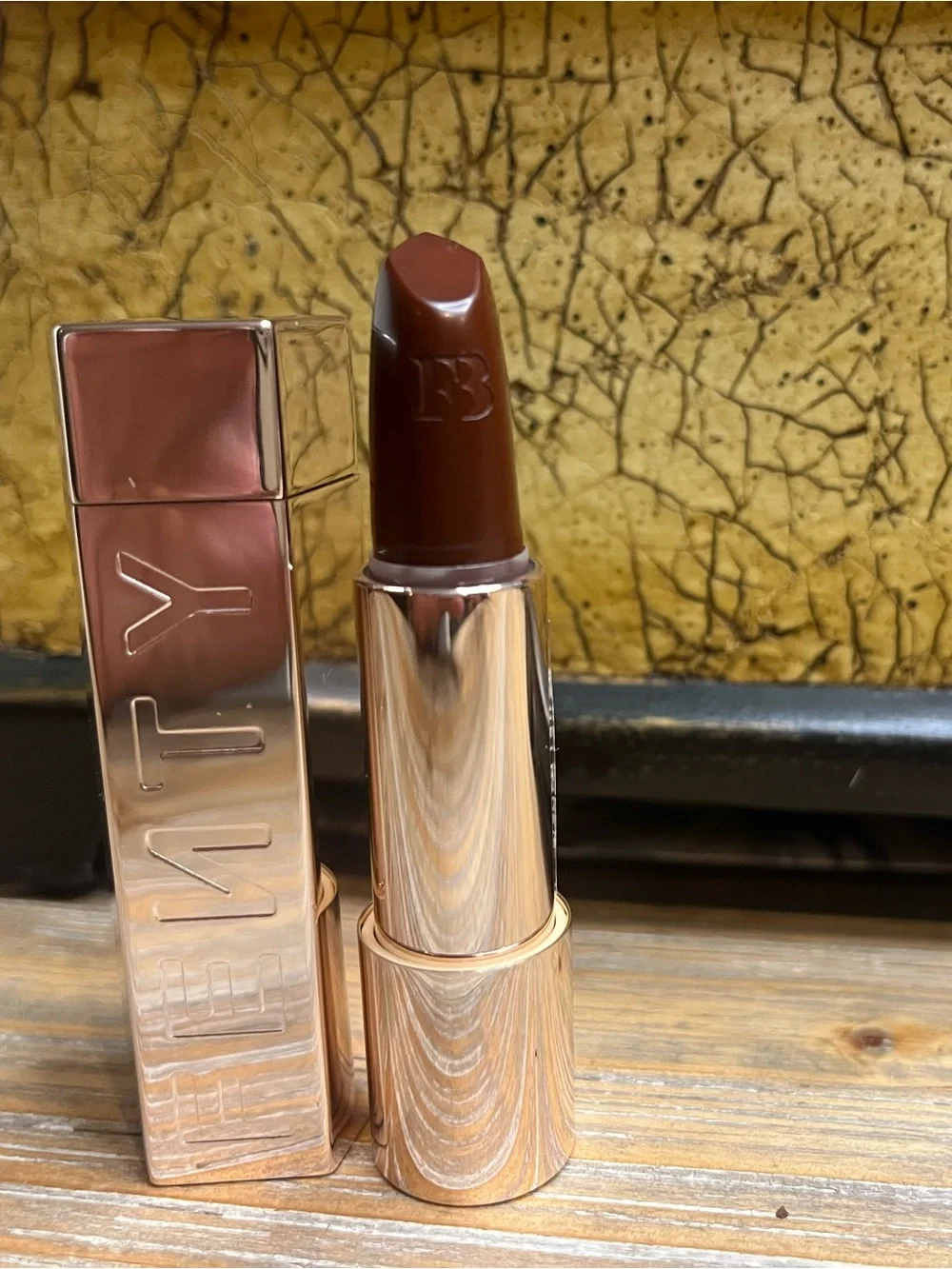 Fenty Beauty Icon Semi-Matte Refillable Lipstick Case & Fill 13 Rowdy Roadie